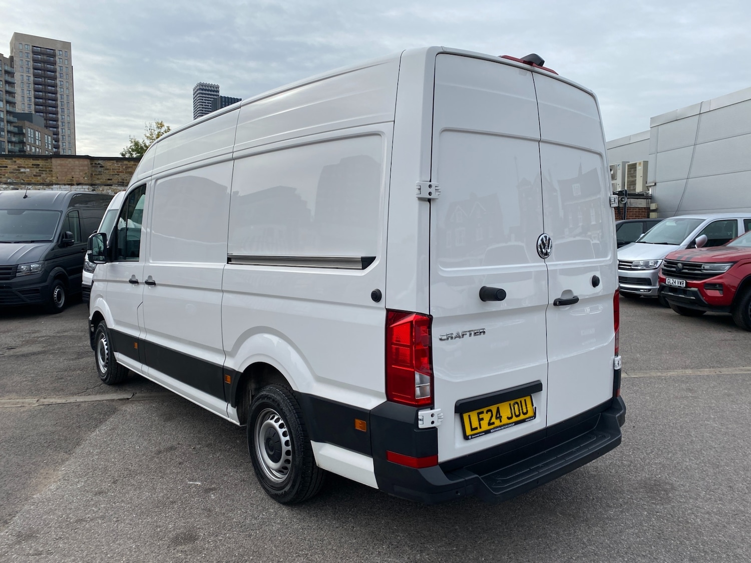 Used Volkswagen Crafter 2024 for sale - 76220400: Photo 2