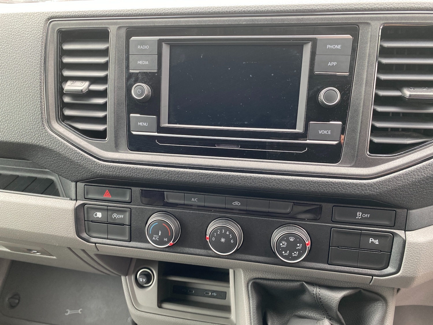 Used Volkswagen Crafter 2024 for sale - 76220400: Photo 9