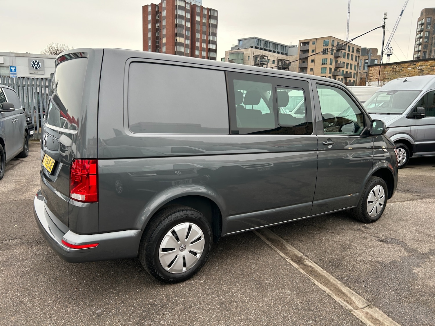 Used Volkswagen Transporter 2024 for sale - 76971547: Photo 10