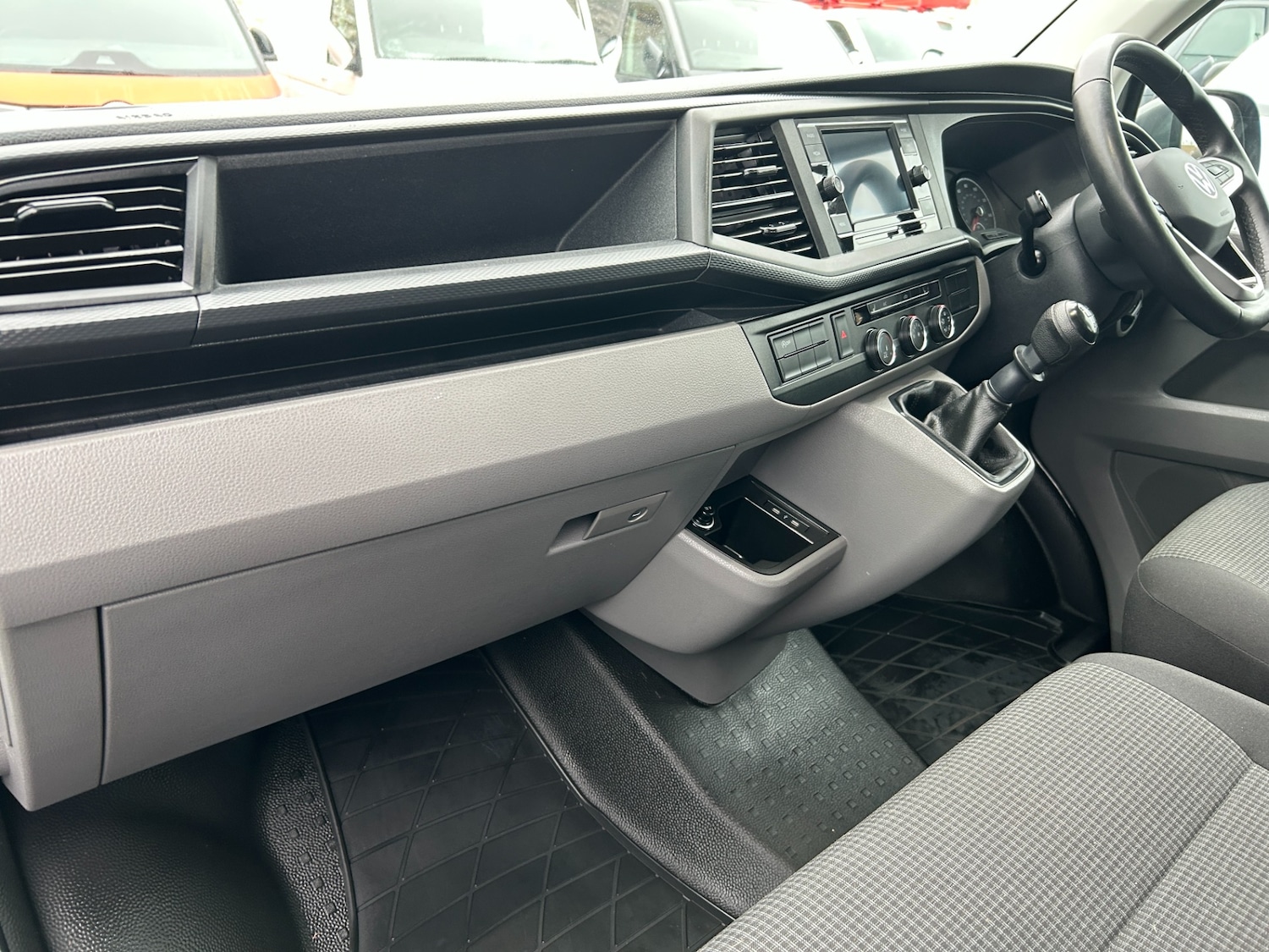 Used Volkswagen Transporter 2024 for sale - 76971547: Photo 21