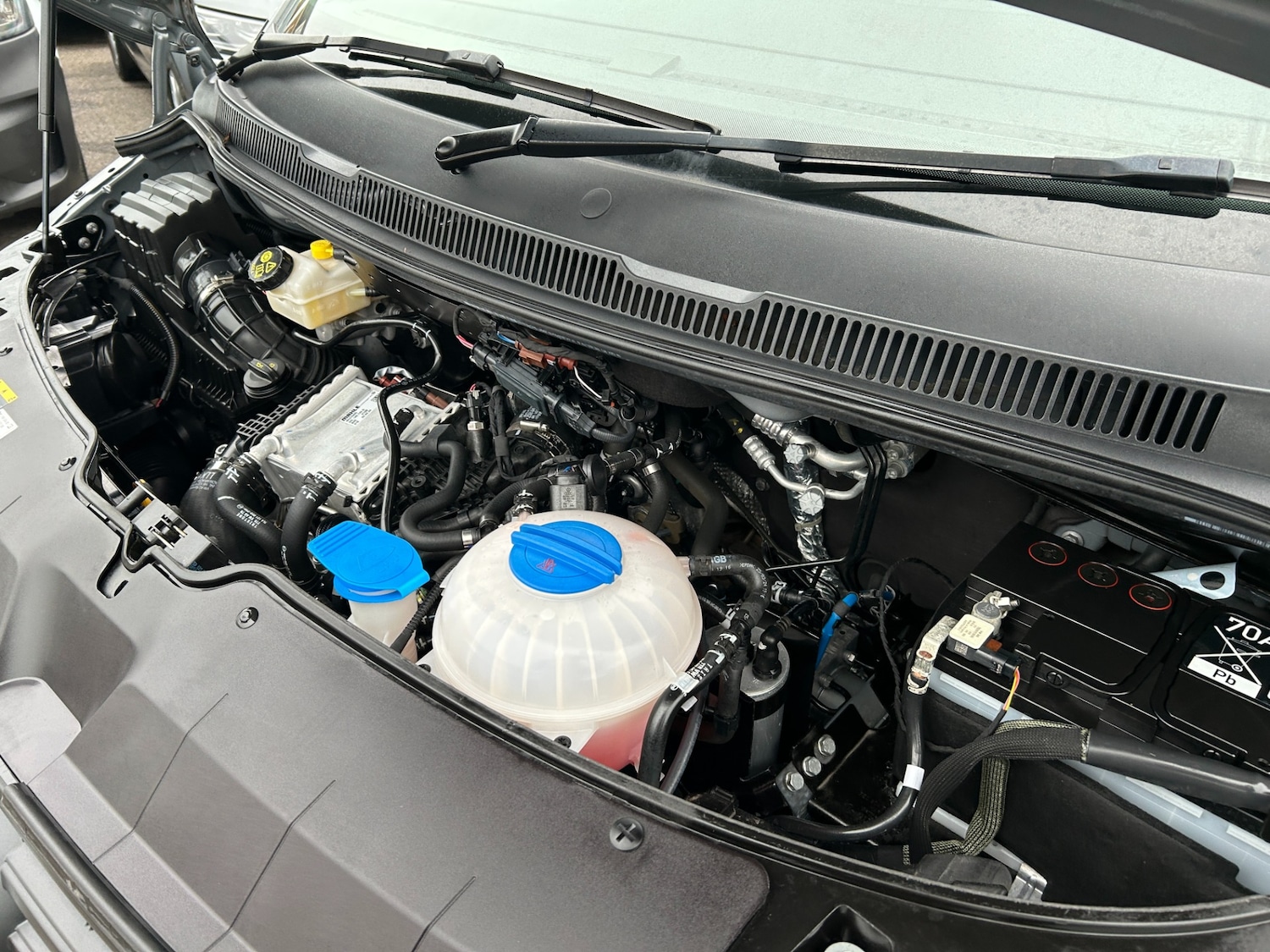 Used Volkswagen Transporter 2024 for sale - 76971547: Photo 27