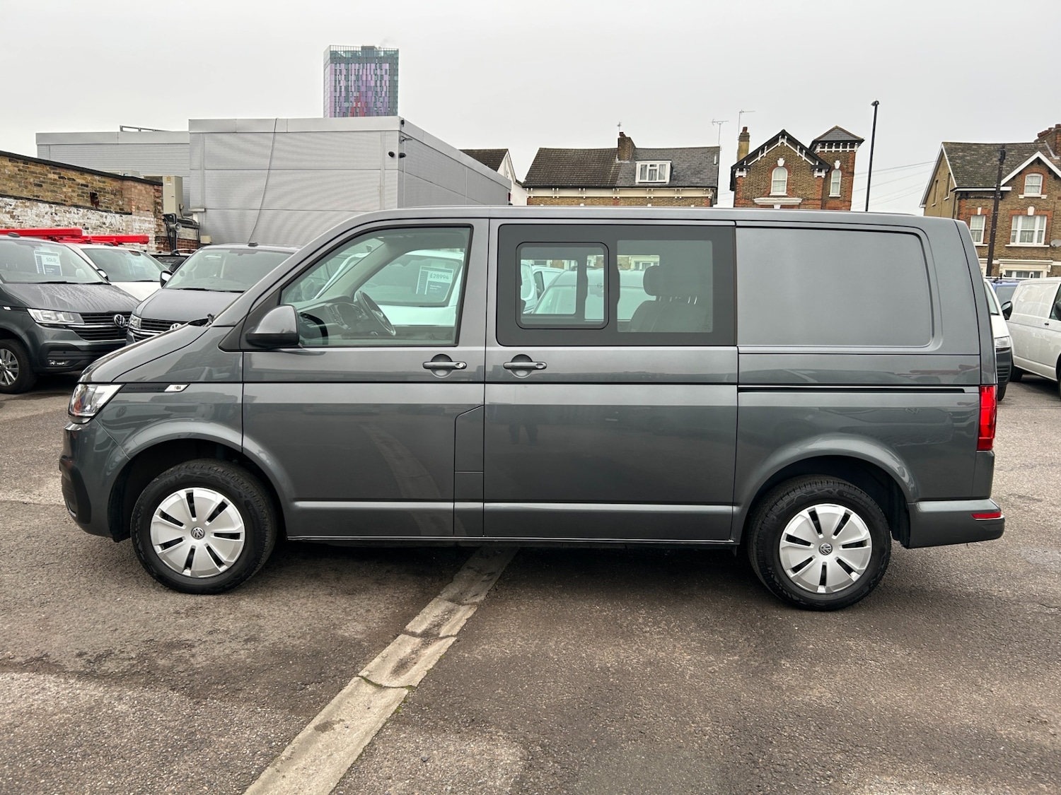 Used Volkswagen Transporter 2024 for sale - 76971547: Photo 5