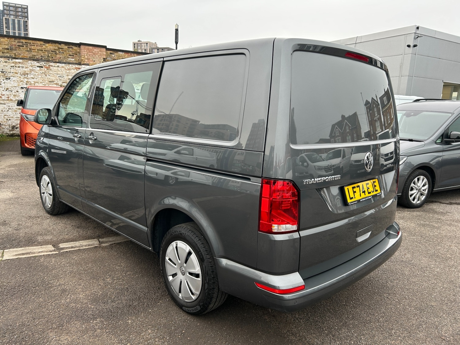 Used Volkswagen Transporter 2024 for sale - 76971547: Photo 6