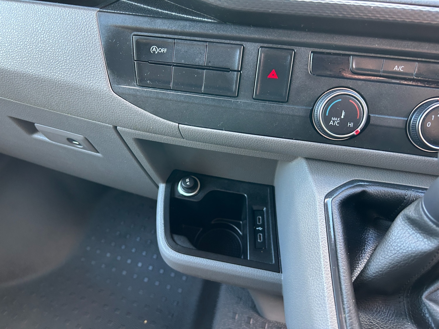 Used Volkswagen Transporter 2022 for sale - 77336362: Photo 16