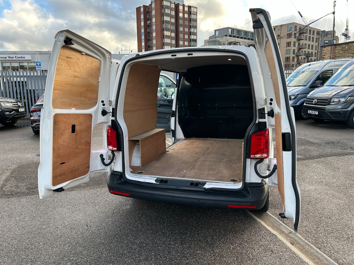 Used Volkswagen Transporter 2022 for sale - 77336362: Photo 25