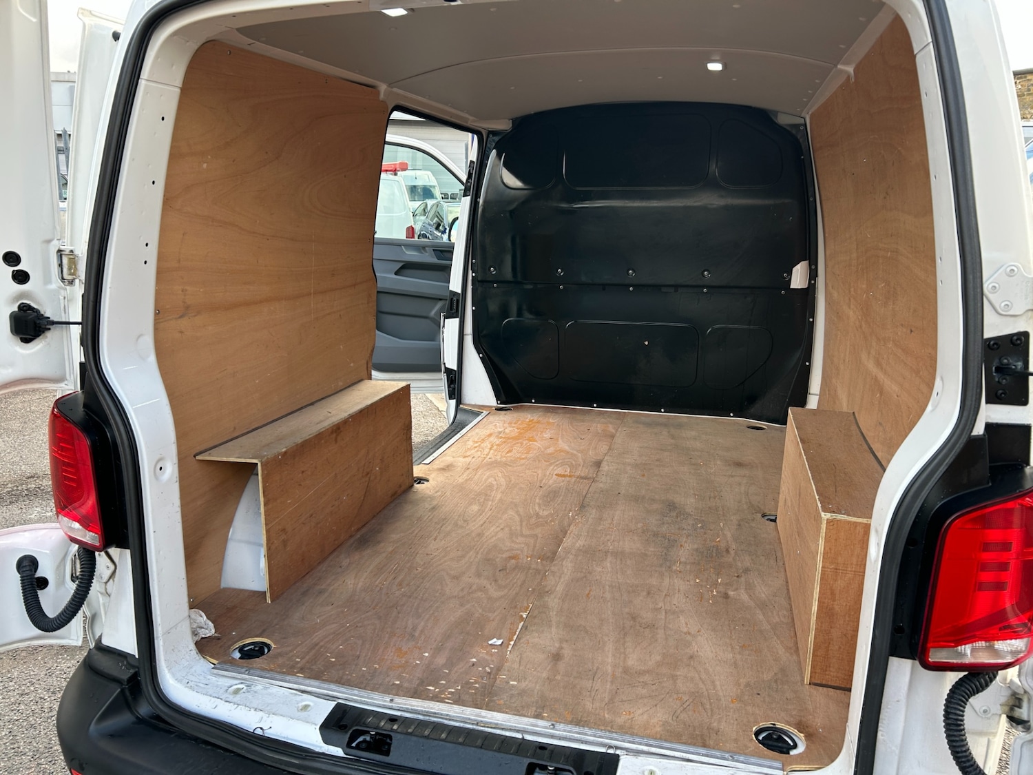 Used Volkswagen Transporter 2022 for sale - 77336362: Photo 26