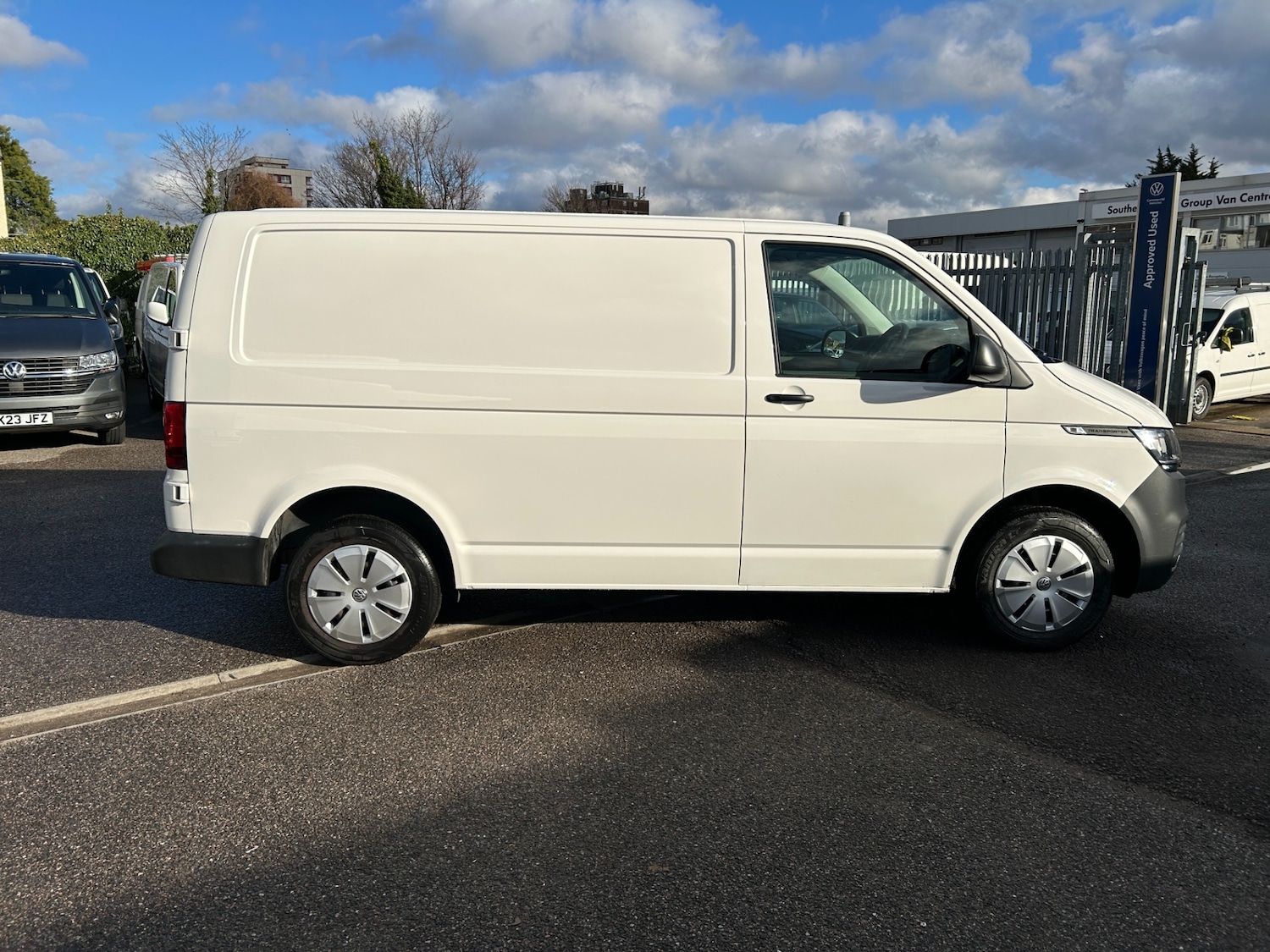 Used Volkswagen Transporter 2022 for sale - 77336362: Photo 8