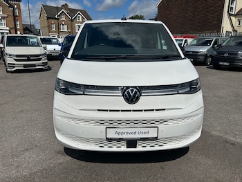 Used Volkswagen Multivan 2023 for sale - 78642102: Photo