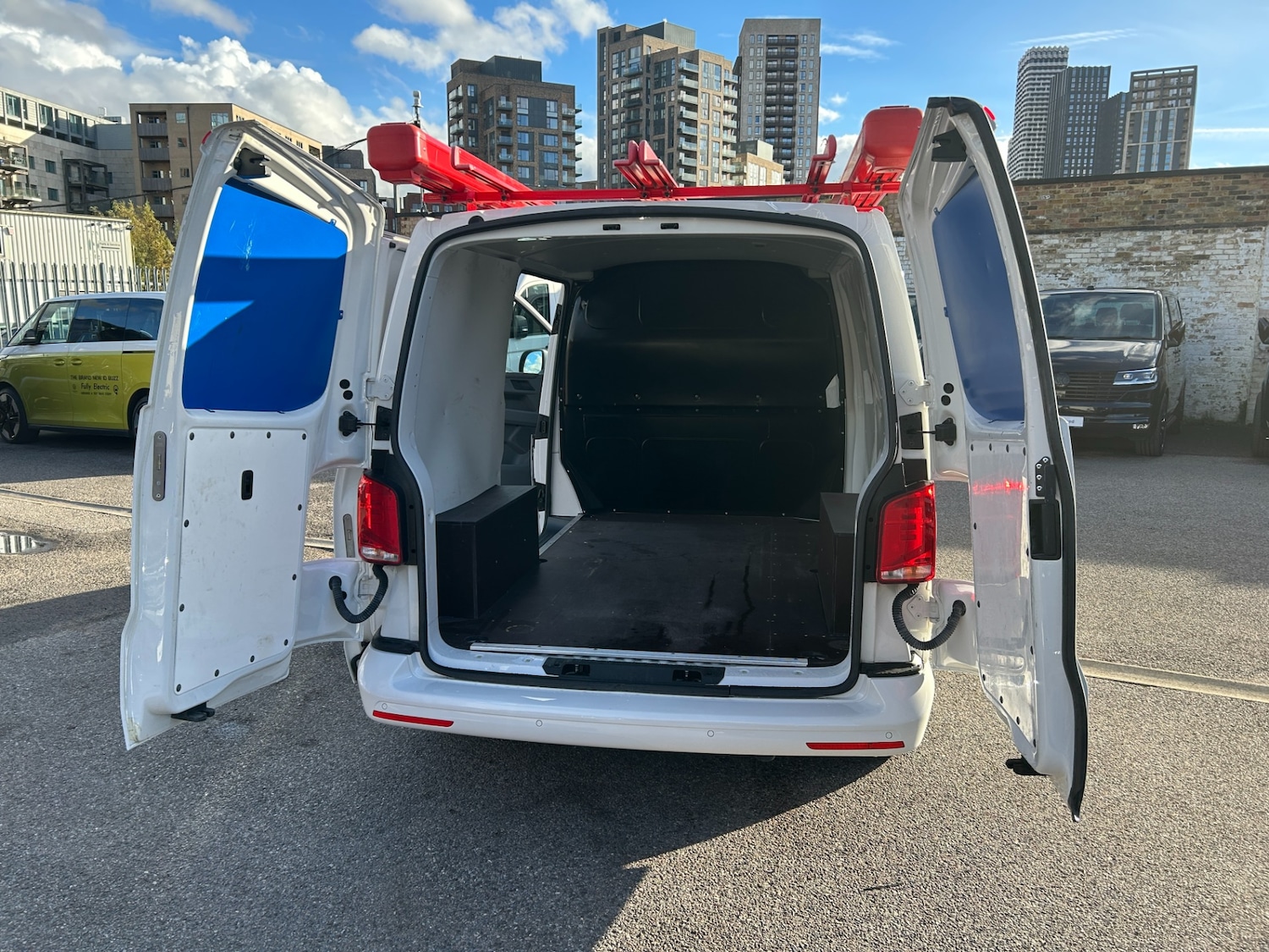 Used Volkswagen Transporter 2021 for sale - 76403394: Photo 16