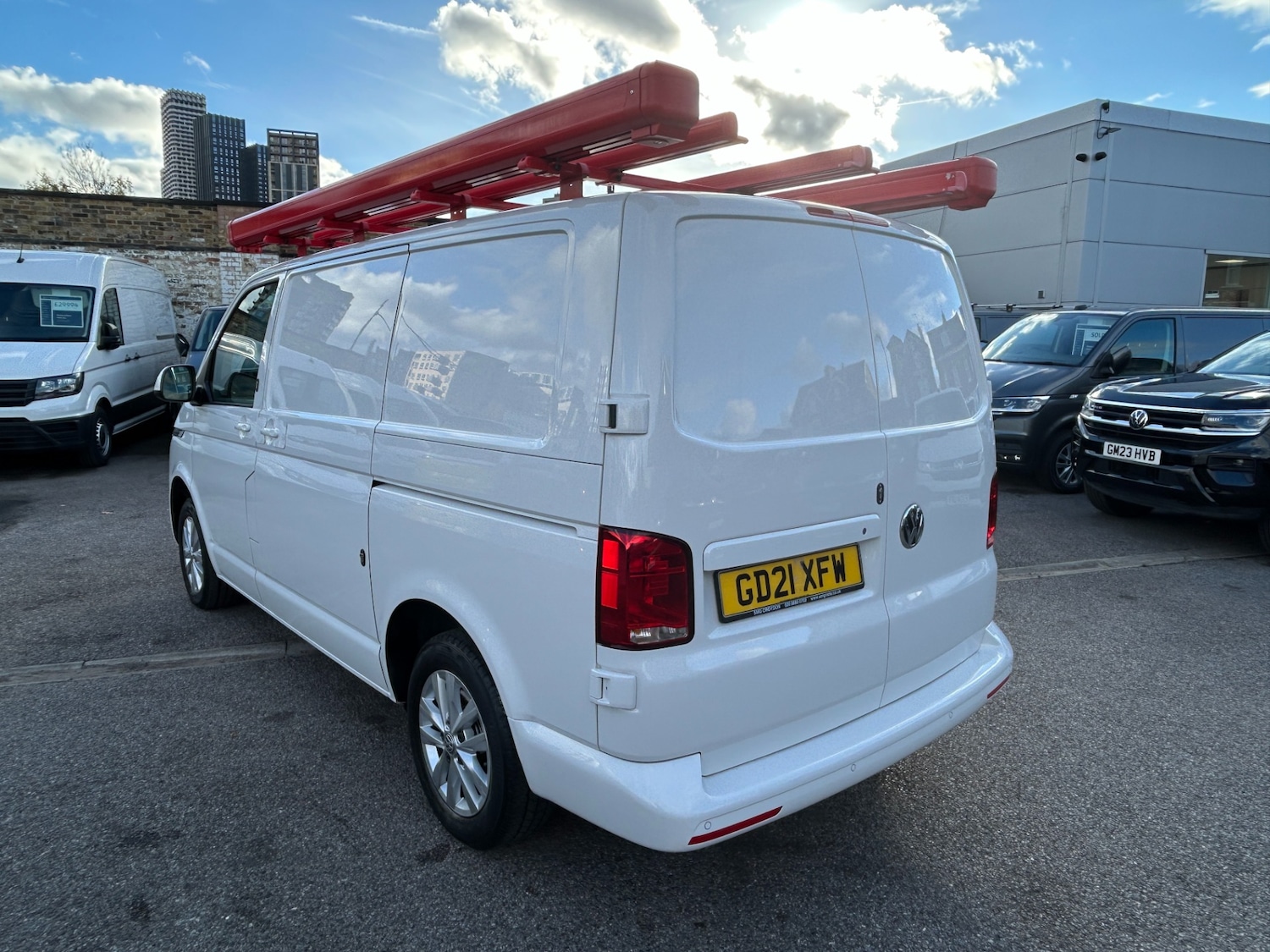 Used Volkswagen Transporter 2021 for sale - 76403394: Photo 2