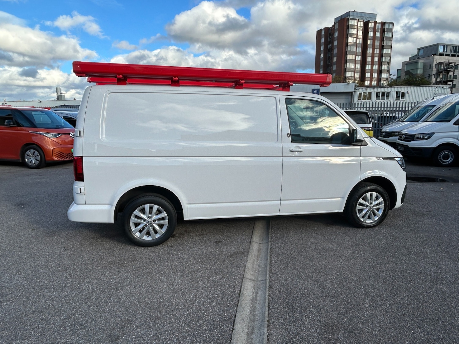Used Volkswagen Transporter 2021 for sale - 76403394: Photo 3