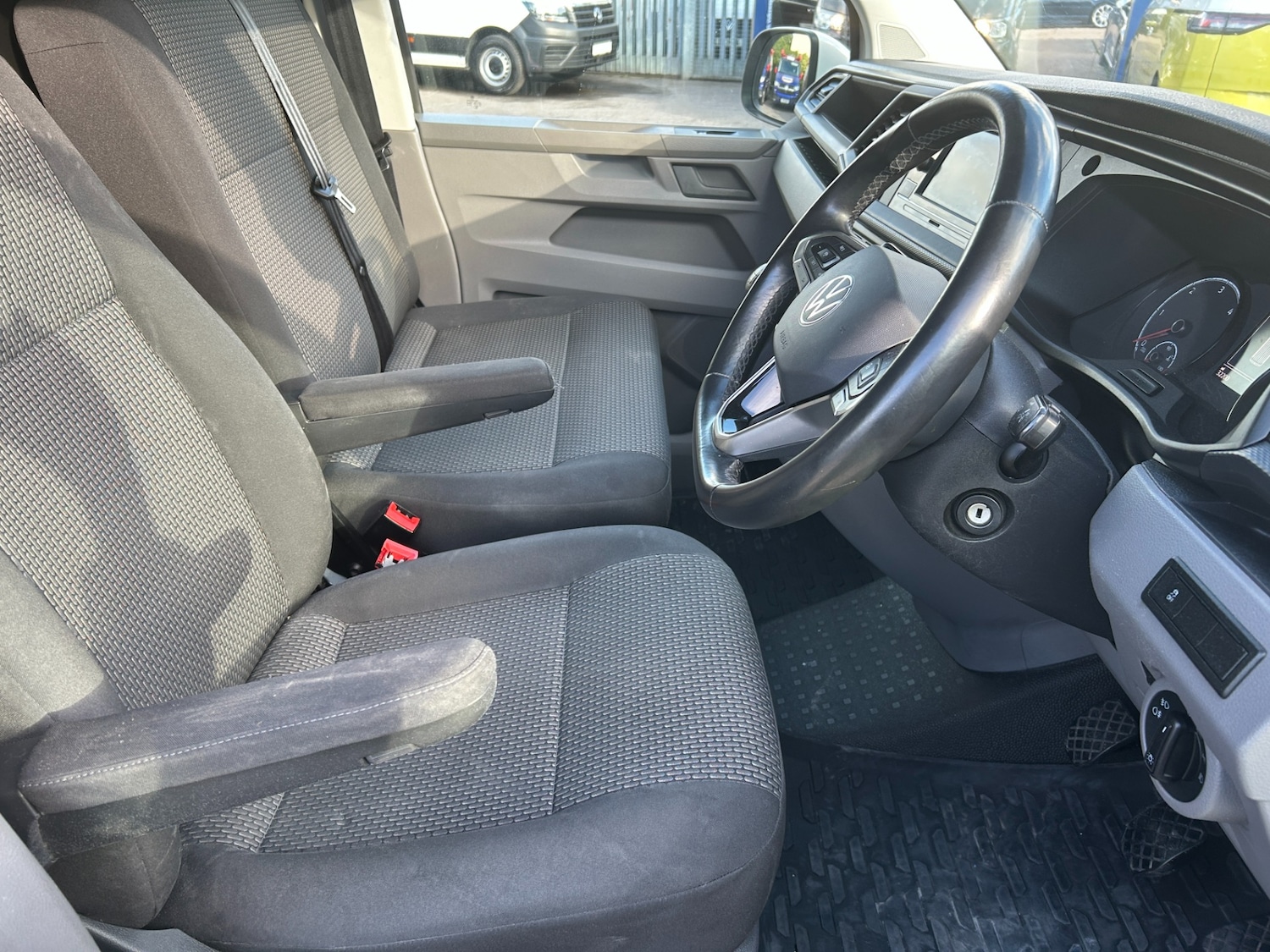 Used Volkswagen Transporter 2021 for sale - 76403394: Photo 6