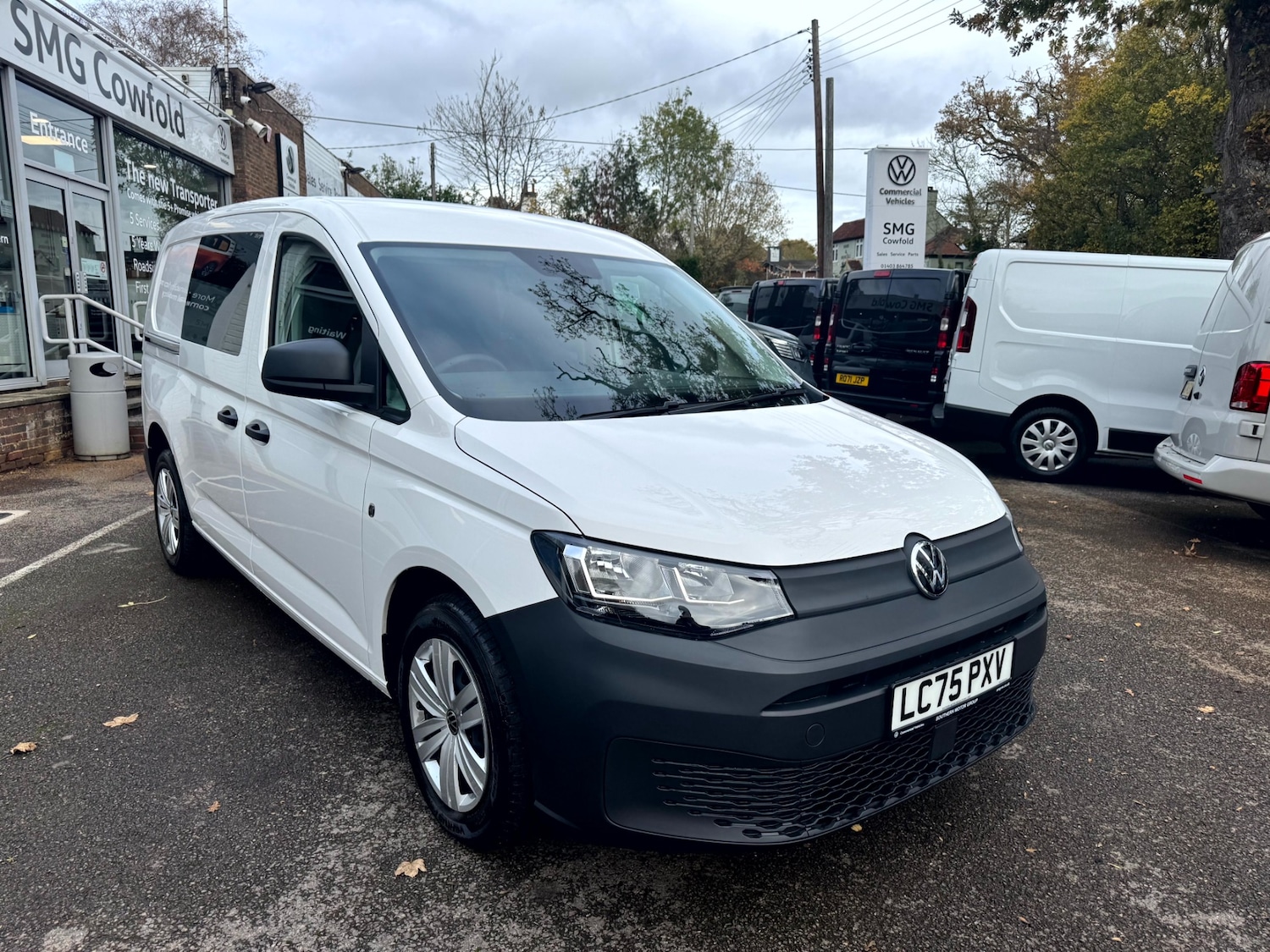Used Volkswagen Caddy Maxi 2025 for sale - 76707505: Photo 1