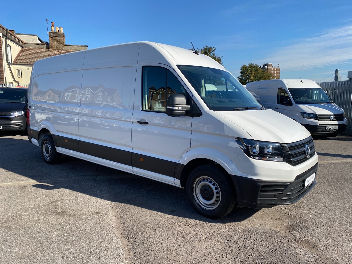 Used Volkswagen Crafter 2024 for sale - 76220361: Photo 1
