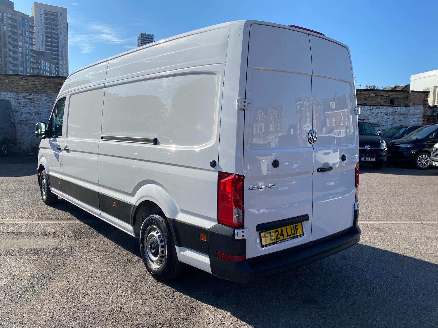 Used Volkswagen Crafter 2024 for sale - 76220361: Photo 2