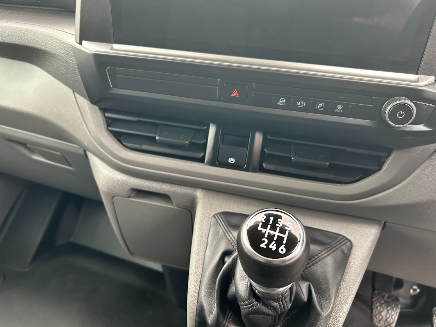 Used Volkswagen Transporter 2025 for sale - 78152483: Photo 18