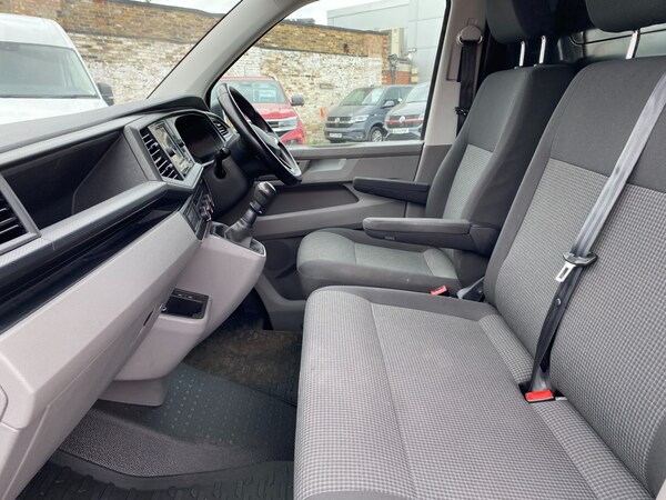 Used Volkswagen Transporter 2022 for sale - 75637823: Photo 6