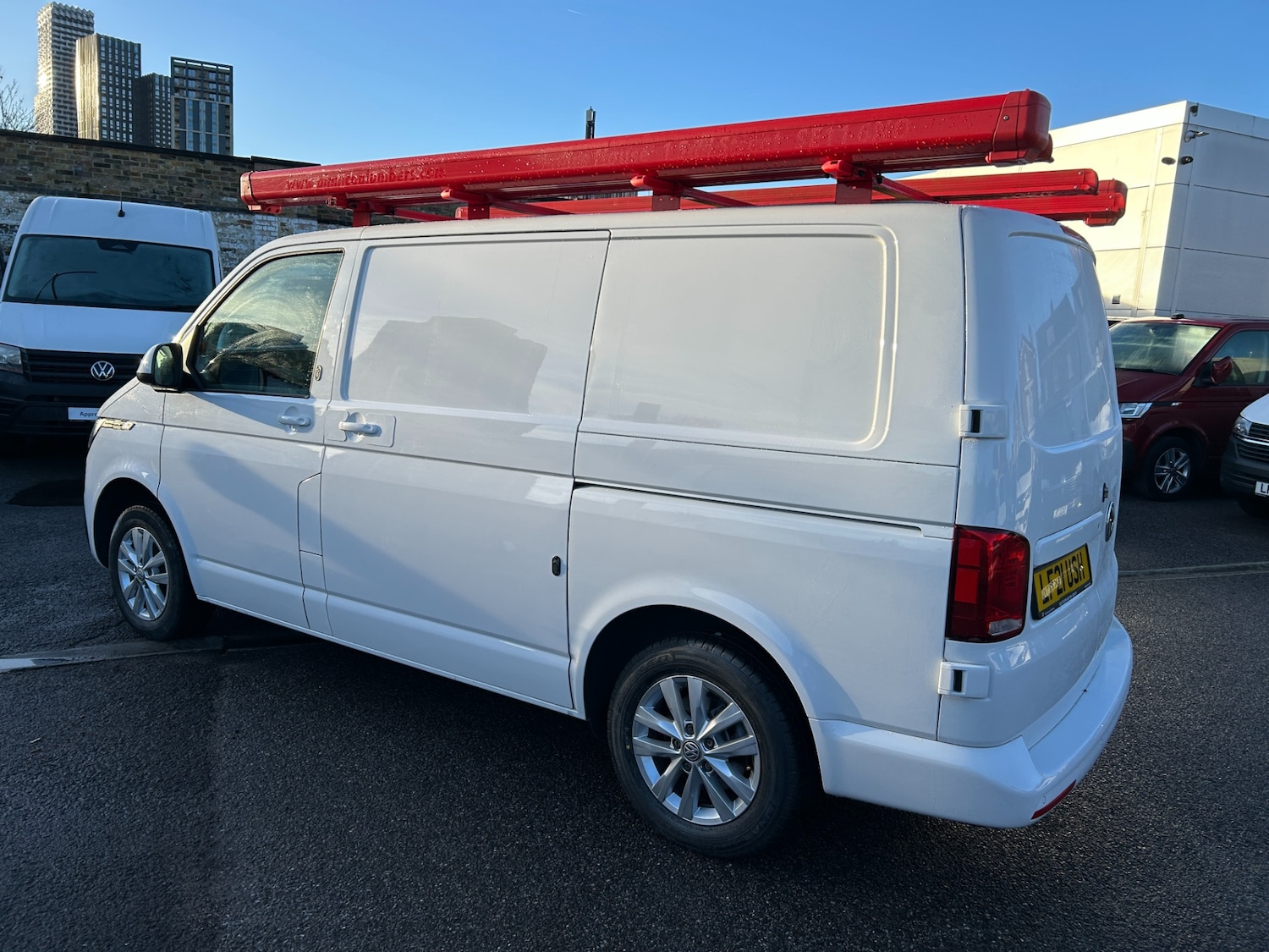 Used Volkswagen Transporter 2021 for sale - 77336327: Photo 2