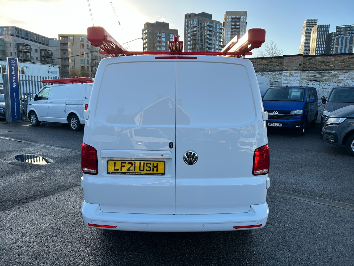 Used Volkswagen Transporter 2021 for sale - 77336327: Photo 4