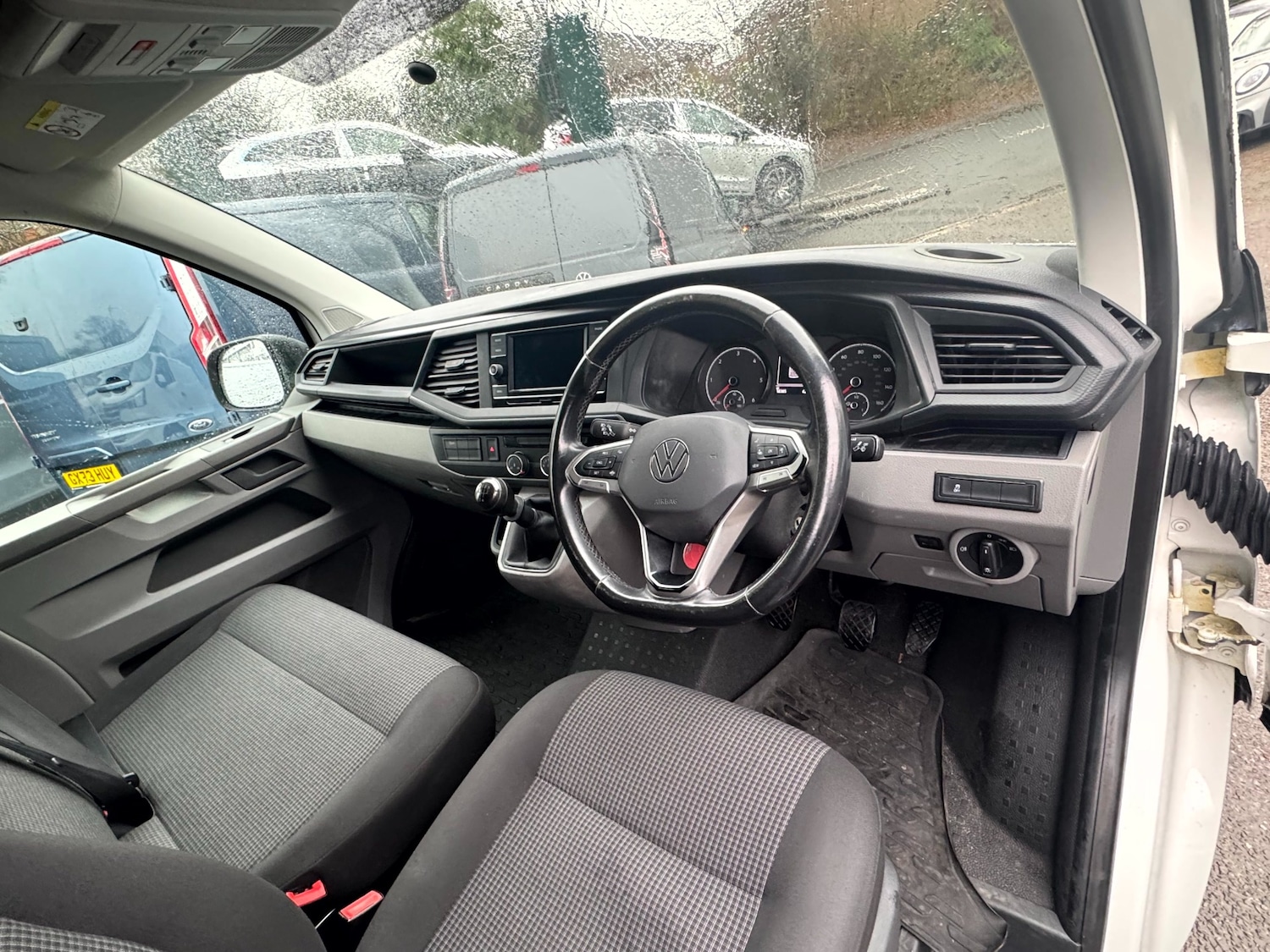 Used Volkswagen Transporter 2021 for sale - 77258103: Photo 14