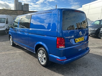 Used Volkswagen Transporter 2024 for sale - 76404509: Photo