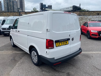 Used Volkswagen Transporter 2021 for sale - 75441081: Photo