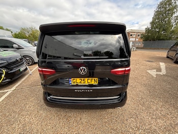 Used Volkswagen Multivan 2025 for sale - 78582172: Photo