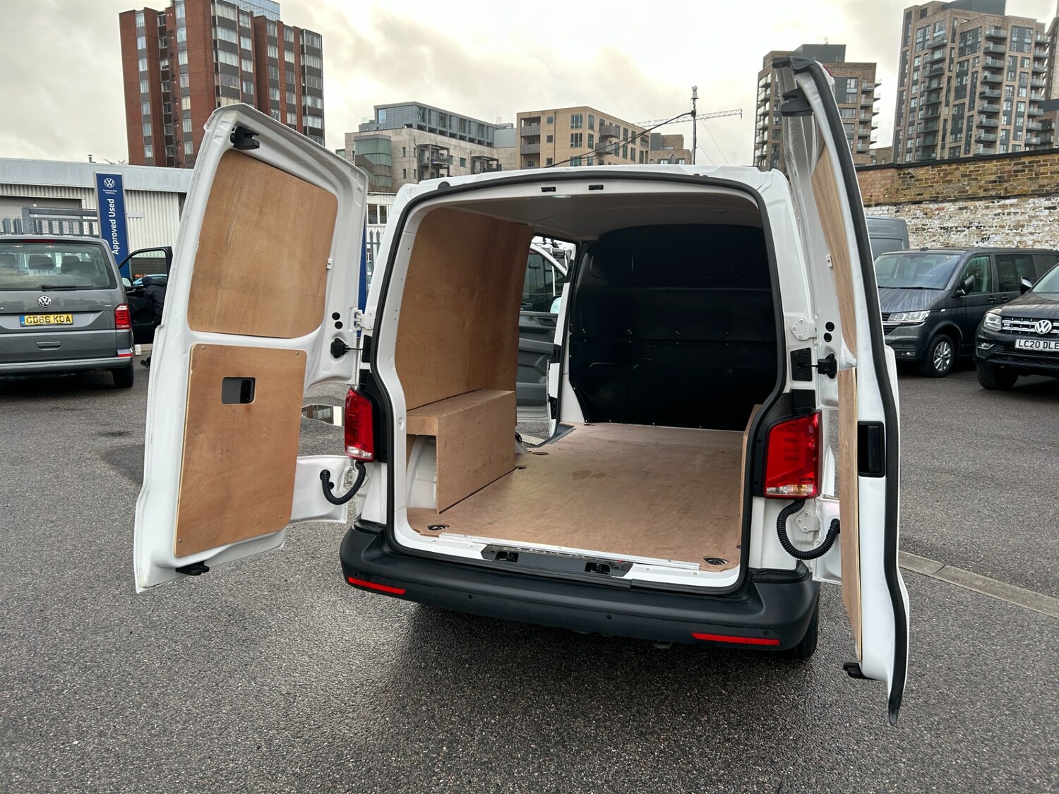 Used Volkswagen Transporter 2024 for sale - 76600166: Photo 16