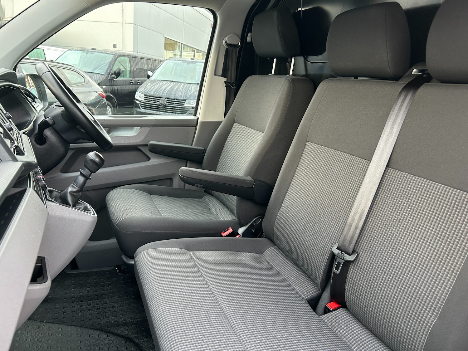 Used Volkswagen Transporter 2024 for sale - 76600166: Photo 8