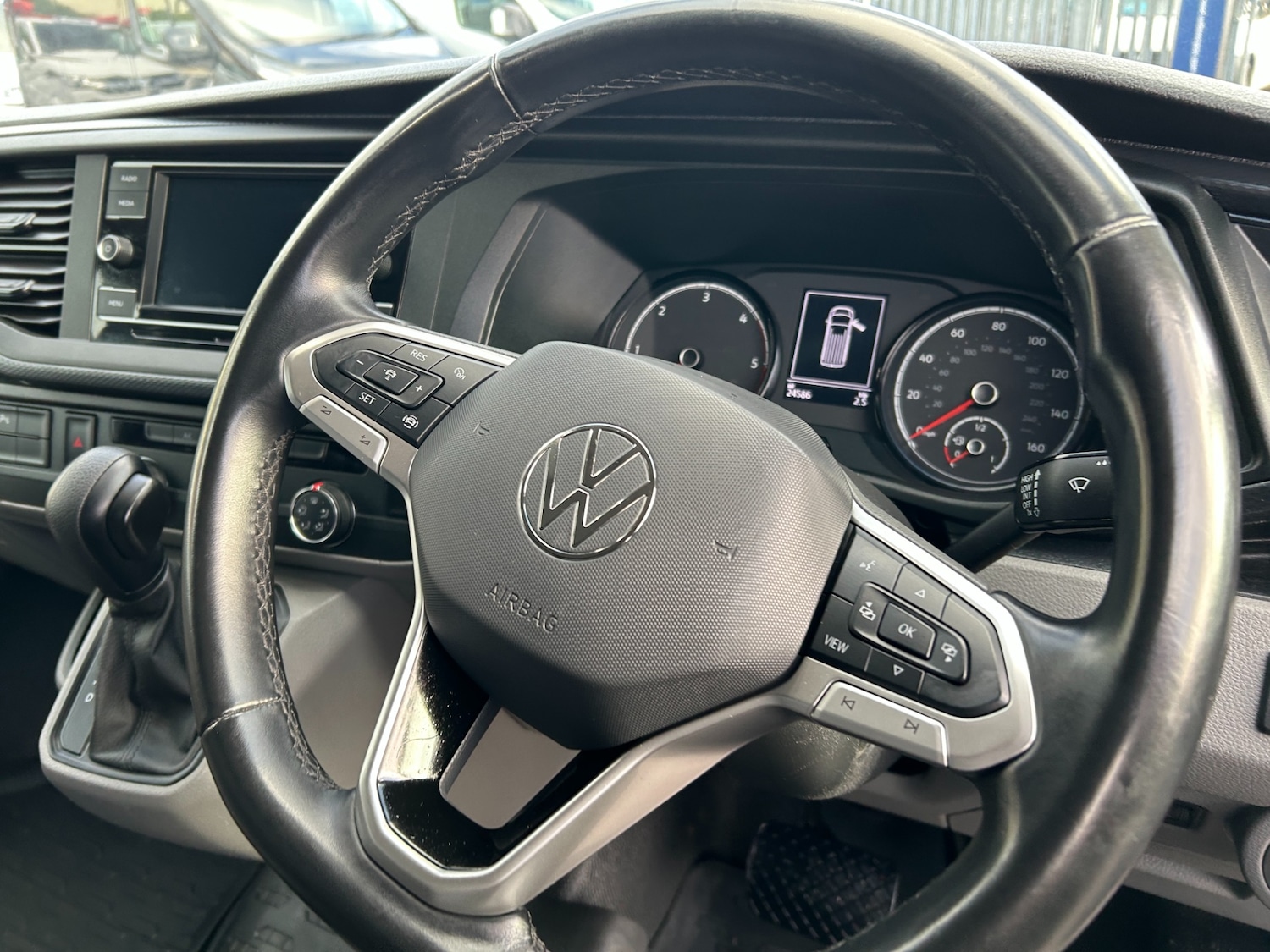 Used Volkswagen Transporter 2023 for sale - 77259312: Photo 14