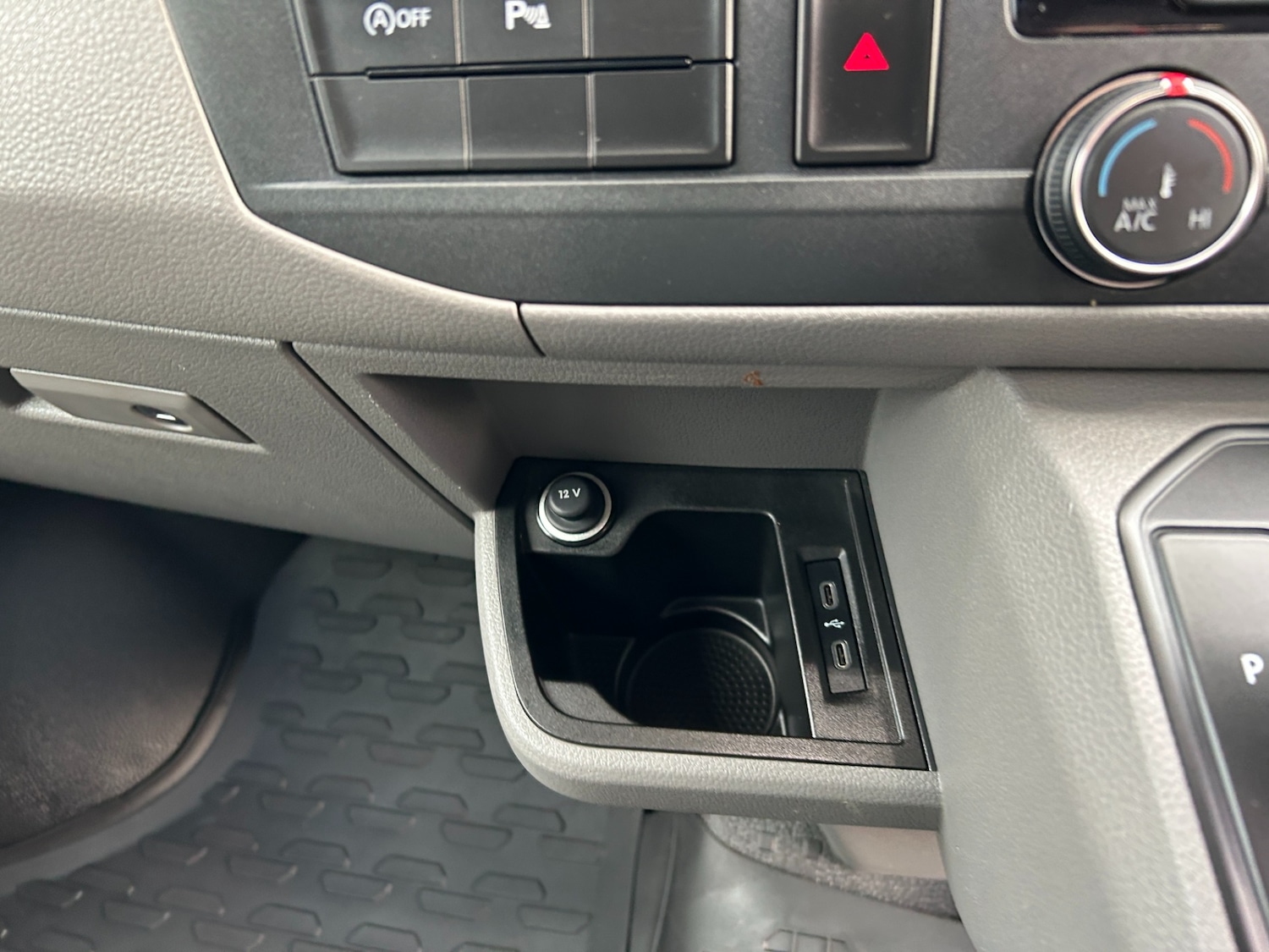 Used Volkswagen Transporter 2023 for sale - 77259312: Photo 19