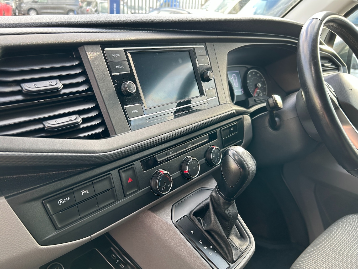 Used Volkswagen Transporter 2023 for sale - 77259312: Photo 22