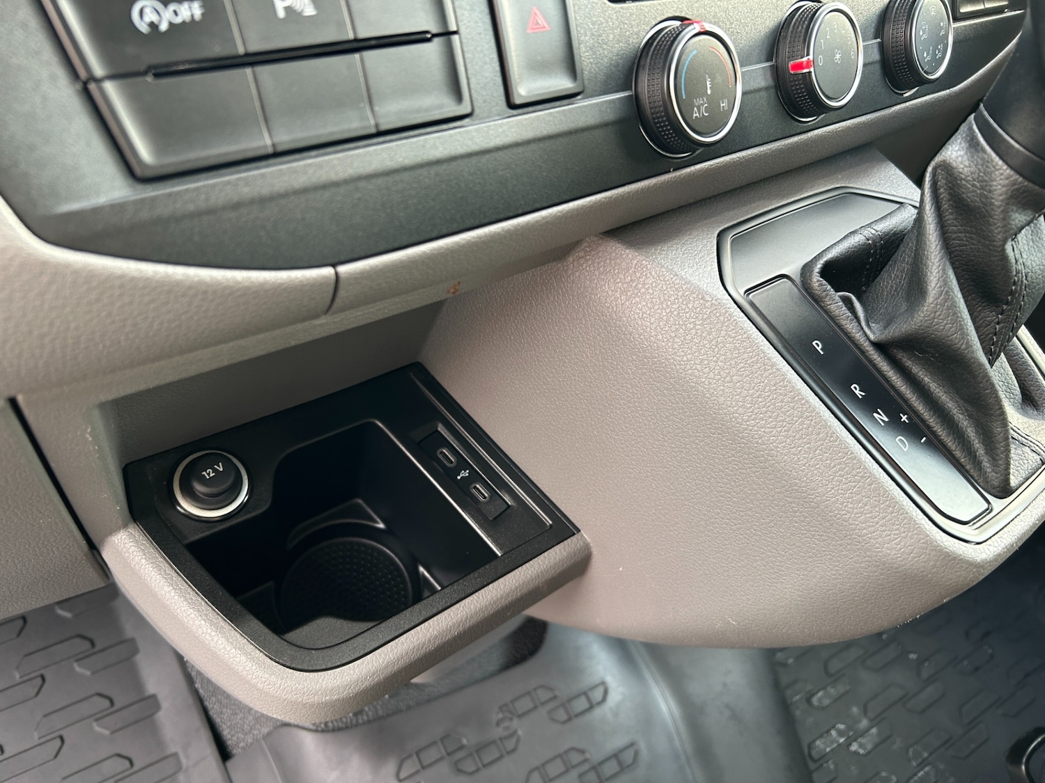 Used Volkswagen Transporter 2023 for sale - 77259312: Photo 23