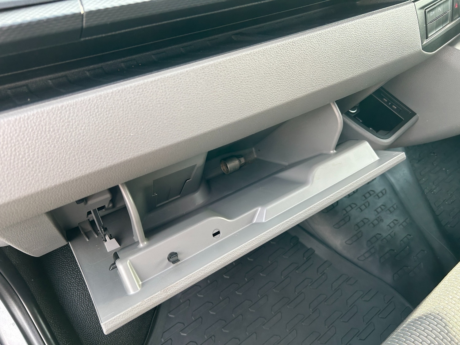 Used Volkswagen Transporter 2023 for sale - 77259312: Photo 25