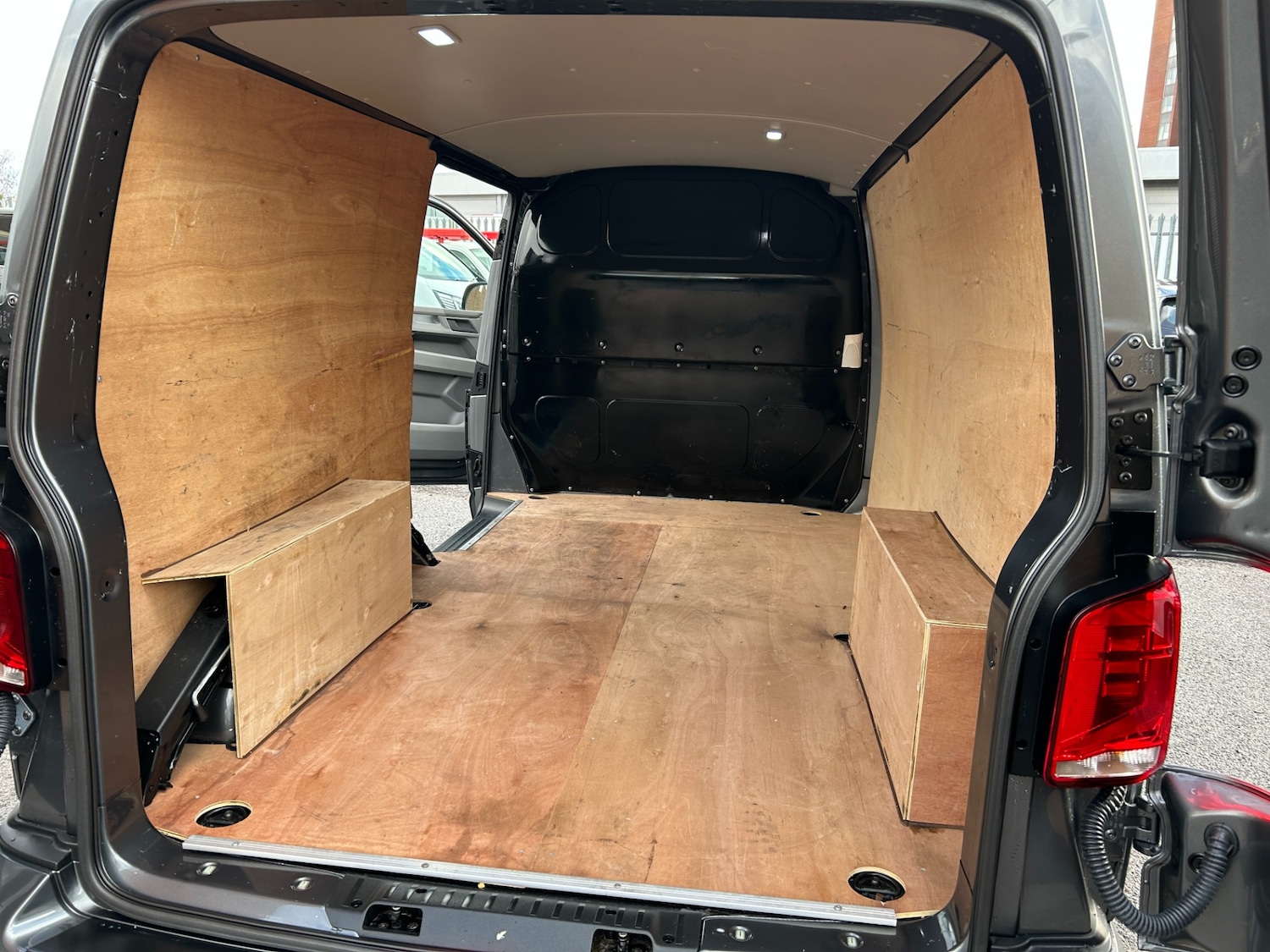 Used Volkswagen Transporter 2023 for sale - 77259312: Photo 33