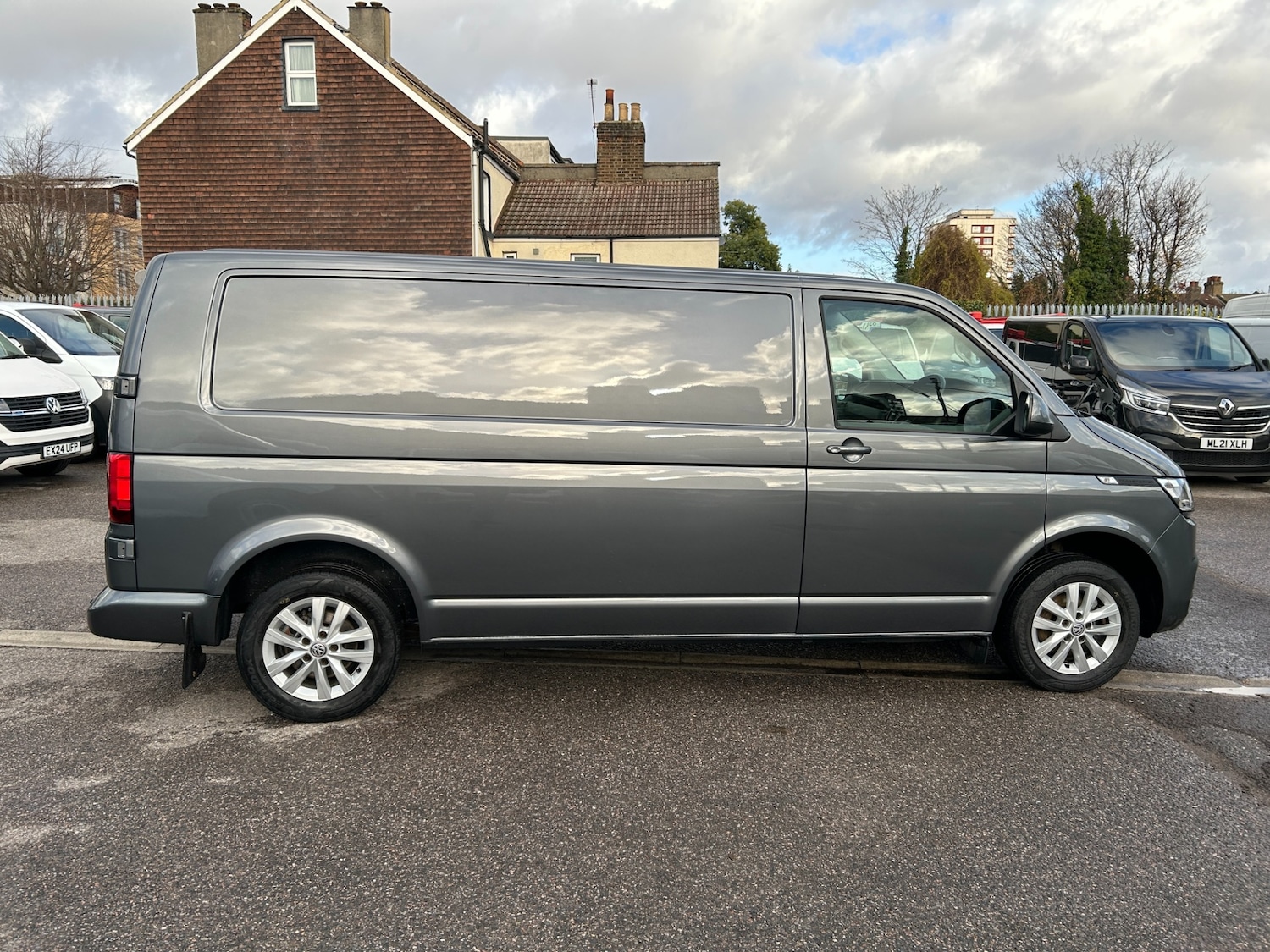 Used Volkswagen Transporter 2023 for sale - 77259312: Photo 6