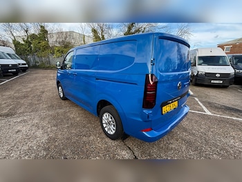 Used Volkswagen Transporter 2025 for sale - 78176617: Photo