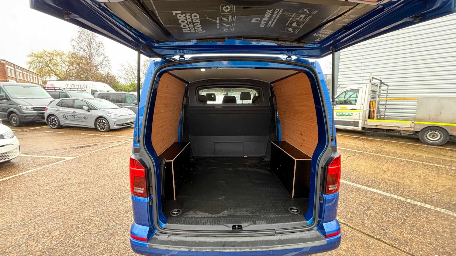 Used Volkswagen Transporter 2023 for sale - 77688246: Photo 11