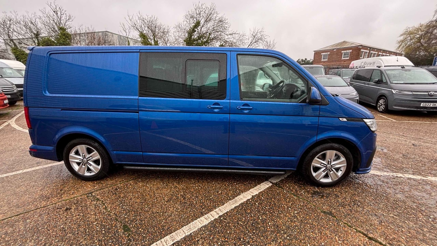 Used Volkswagen Transporter 2023 for sale - 77688246: Photo 2