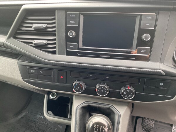 Used Volkswagen Transporter 2021 for sale - 76206250: Photo 9