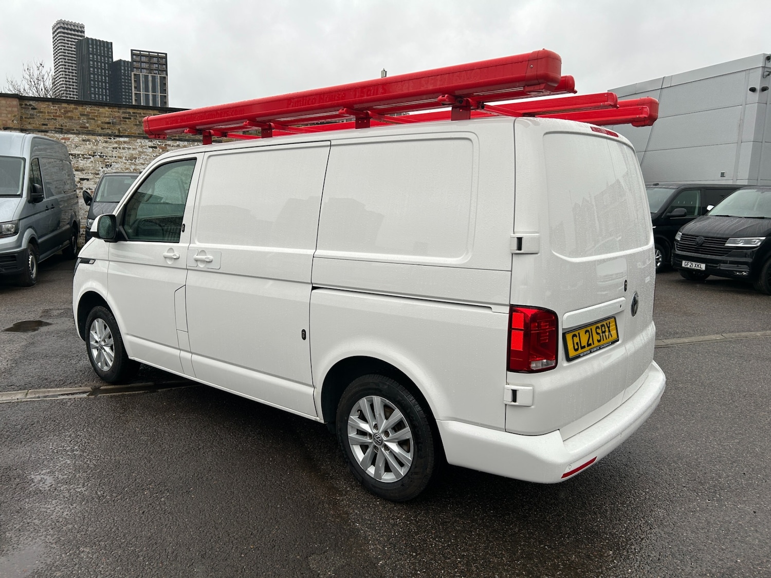 Used Volkswagen Transporter 2021 for sale - 76565085: Photo 2