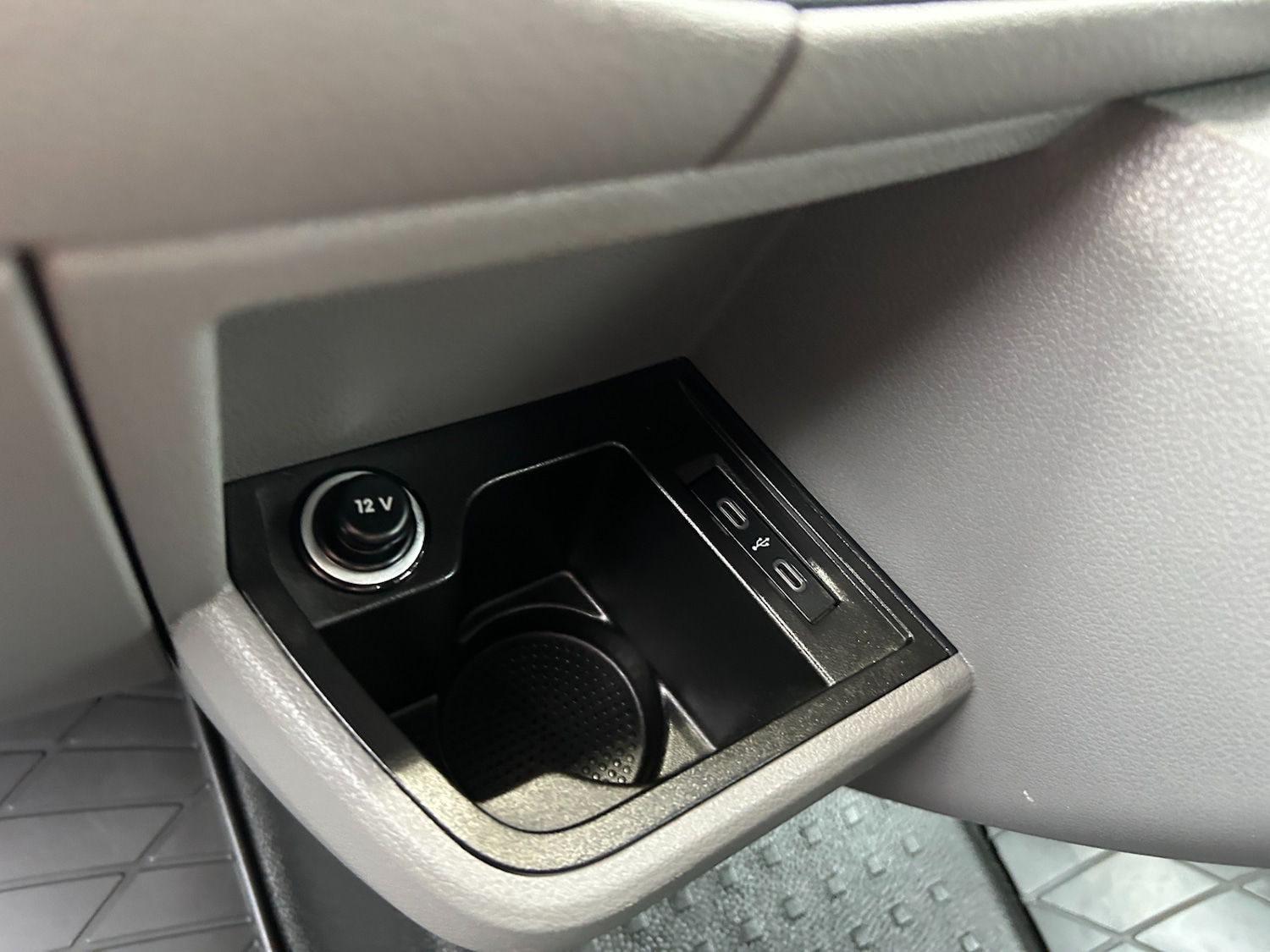 Used Volkswagen Transporter 2024 for sale - 77258622: Photo 18