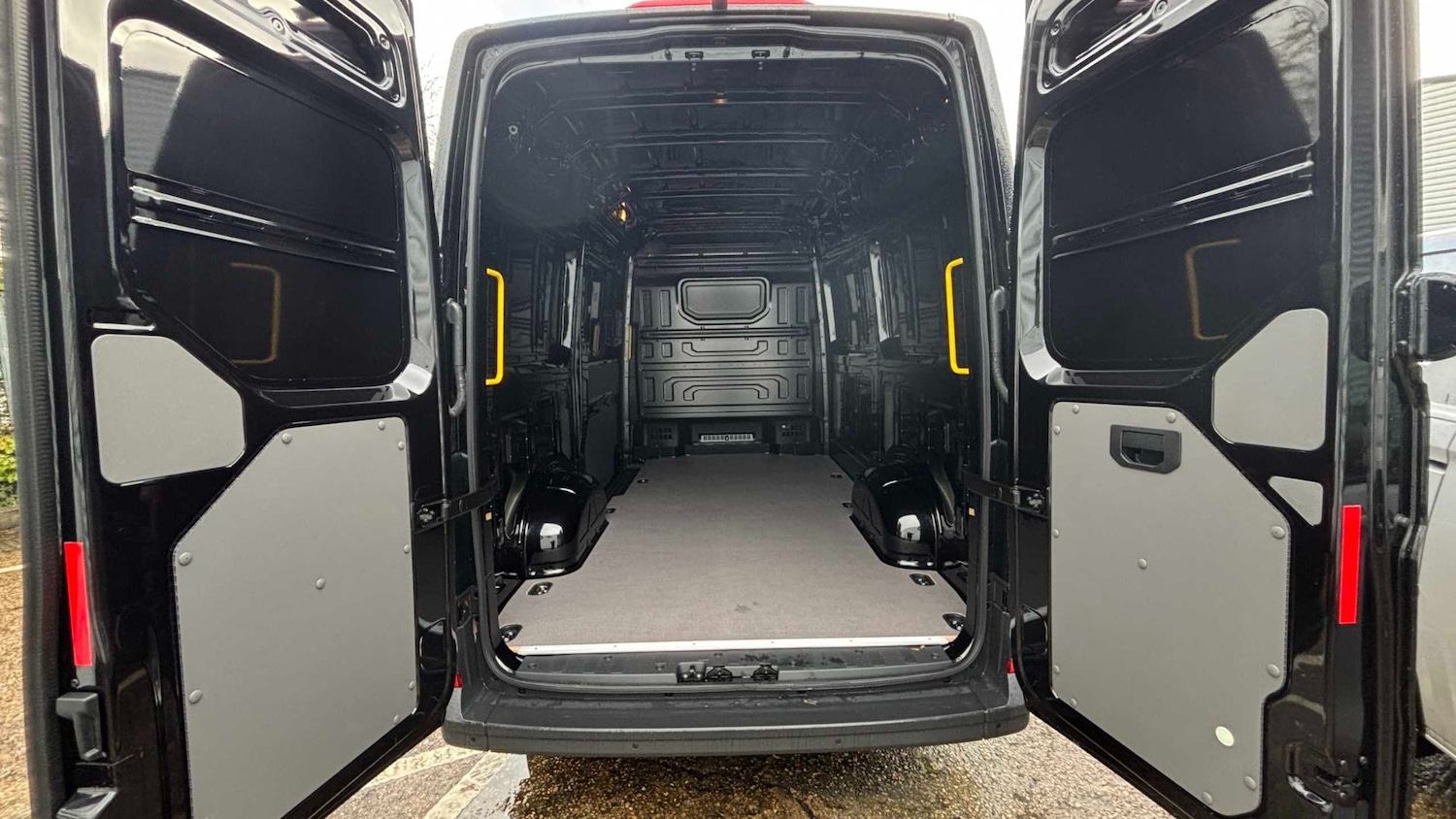 Used Volkswagen Crafter 2025 for sale - 77501766: Photo 10