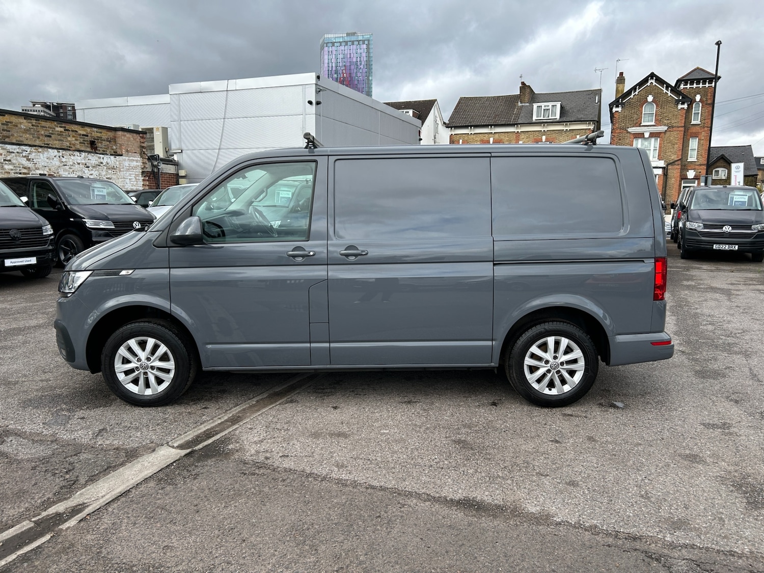 Used Volkswagen Transporter 2023 for sale - 76401874: Photo 5