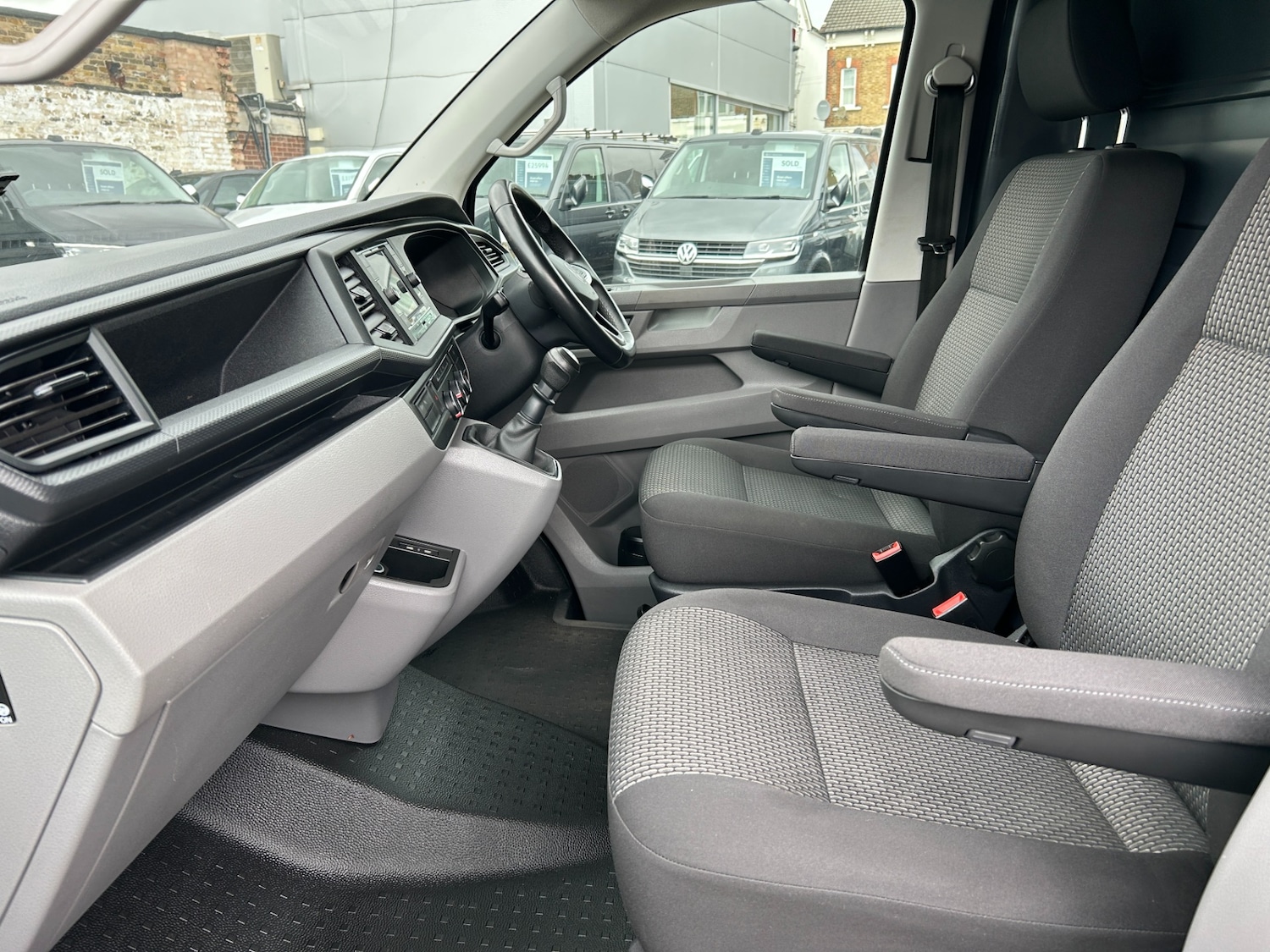 Used Volkswagen Transporter 2023 for sale - 76401874: Photo 7