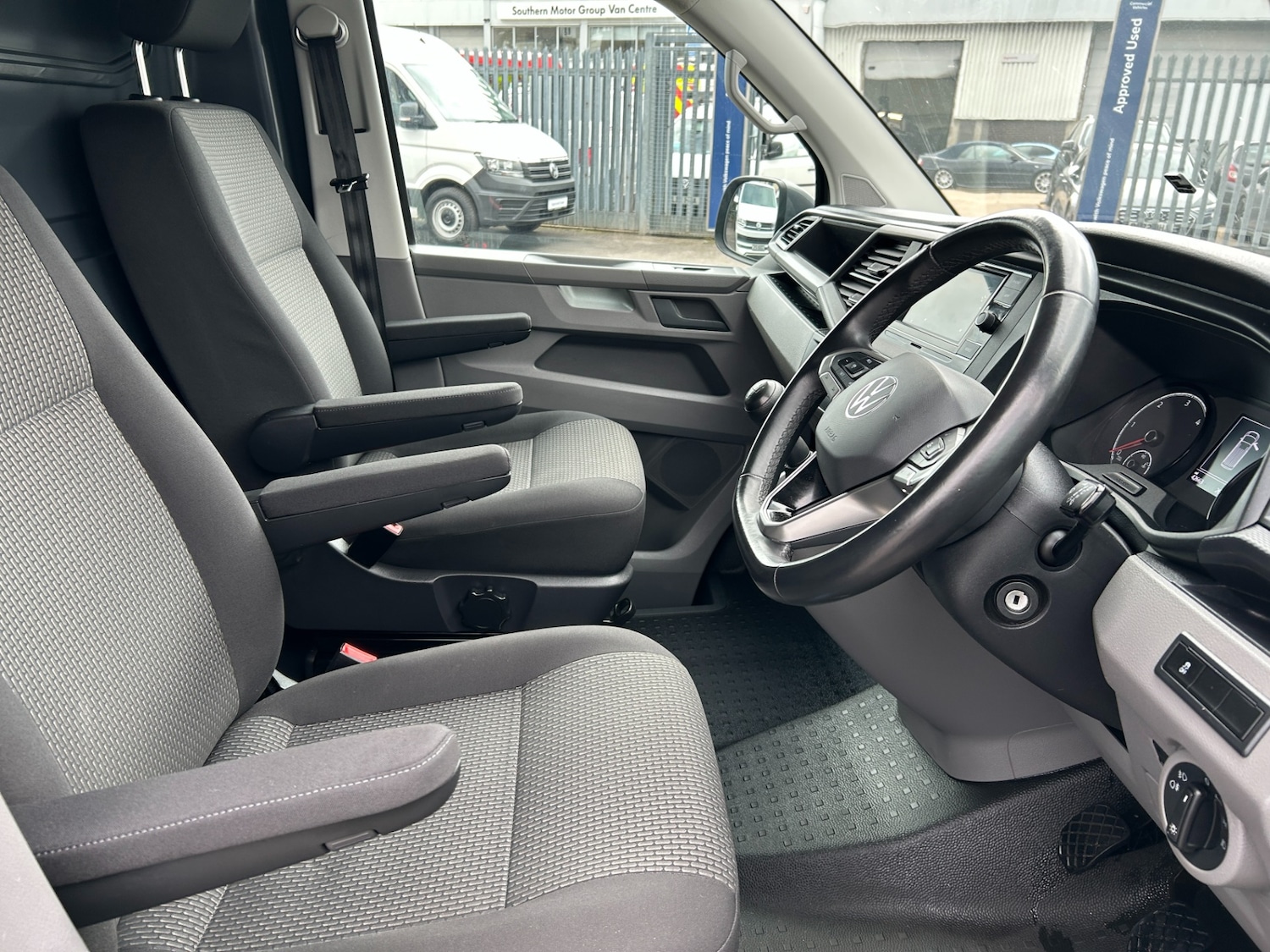 Used Volkswagen Transporter 2023 for sale - 76401874: Photo 8