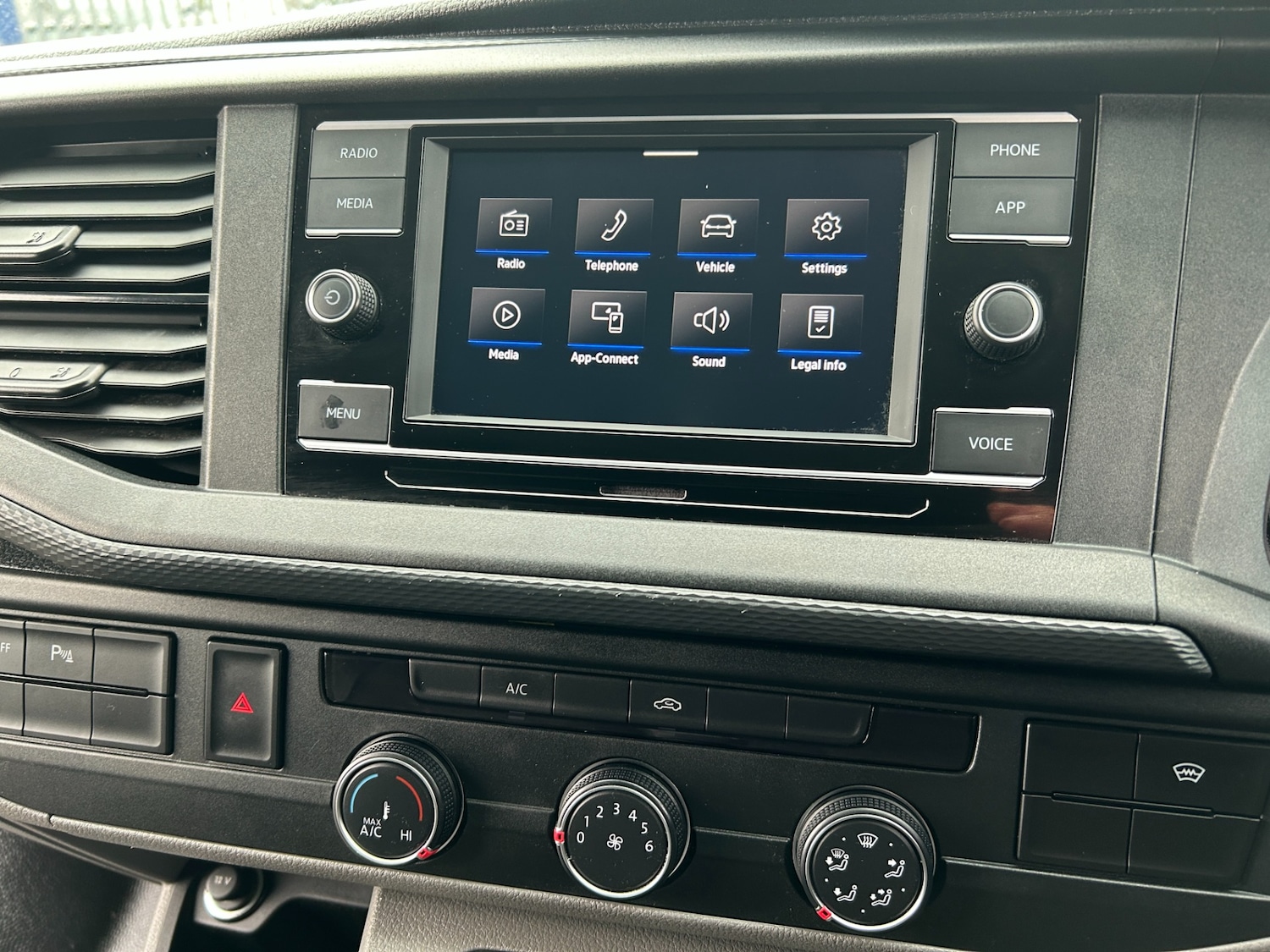 Used Volkswagen Transporter 2023 for sale - 76565131: Photo 11