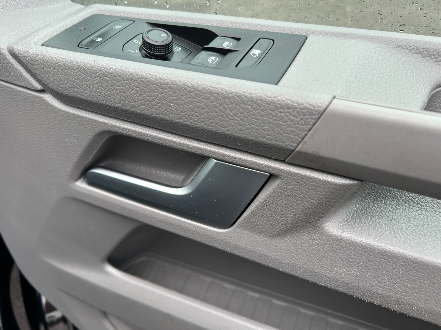 Used Volkswagen Transporter 2023 for sale - 76565131: Photo 14