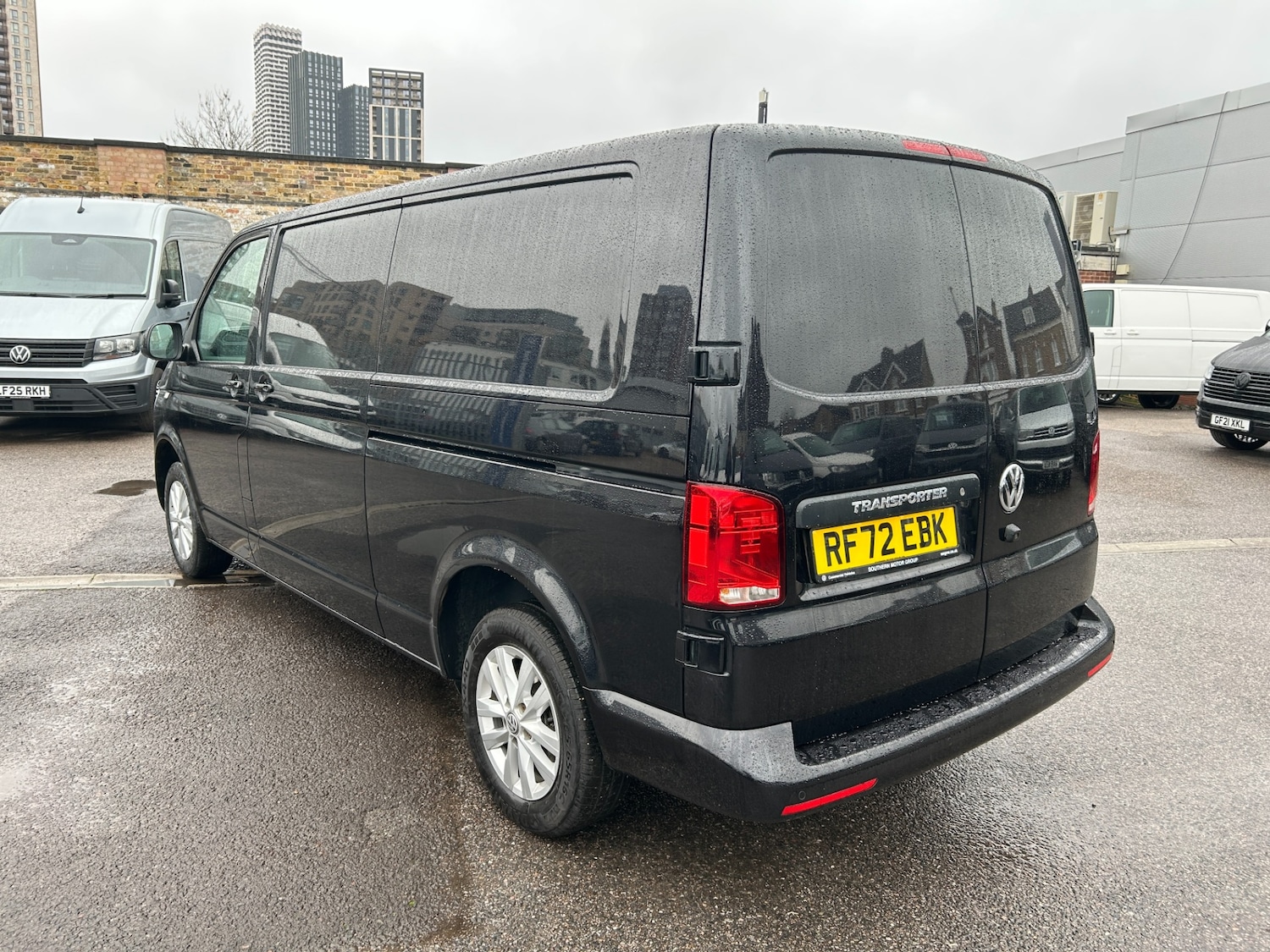 Used Volkswagen Transporter 2023 for sale - 76565131: Photo 2