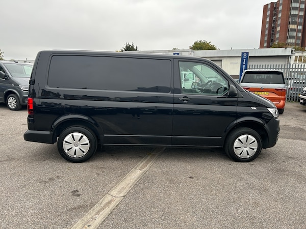 Used Volkswagen Transporter 2023 for sale - 76320468: Photo 4